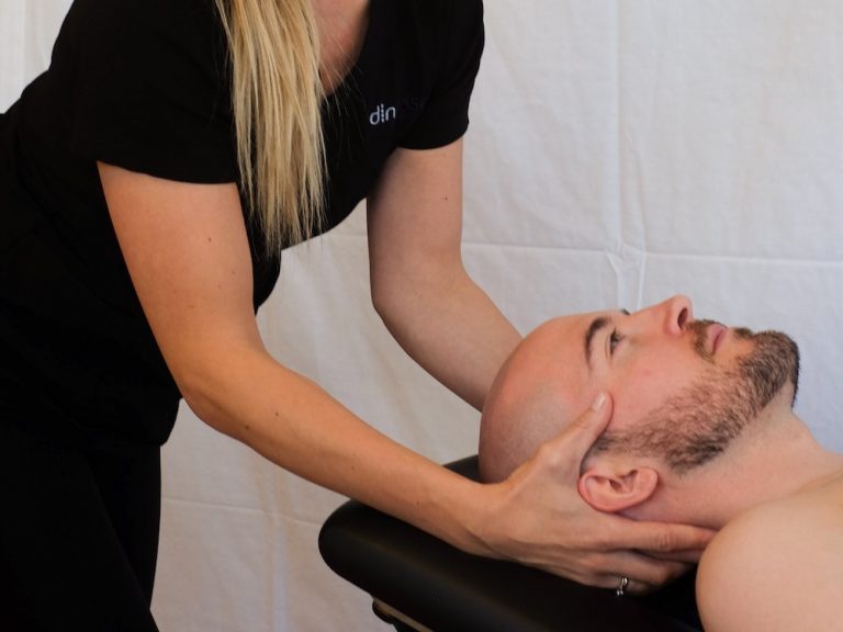 neck treatment 768x576