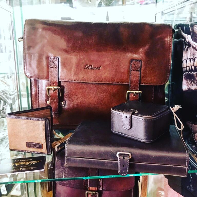 118264027 2713664775566996 6318971977223547263 o 768x768