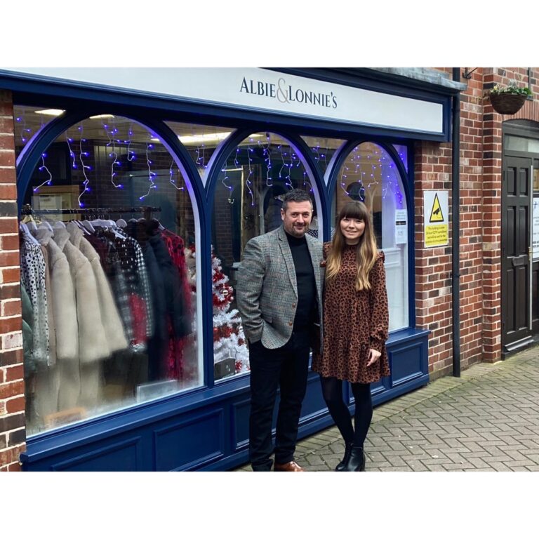 129263085 2505104853125354 8461159184884565861 o 768x768