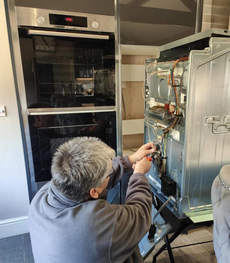 332176007 543527584544185 8024826390787455678 n 768x880