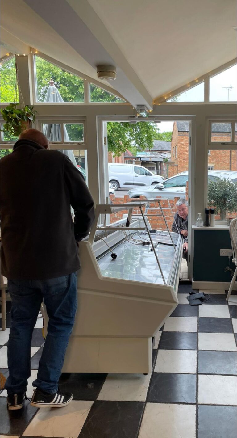 351575179 185438431148628 7589760280804691324 n 768x1418