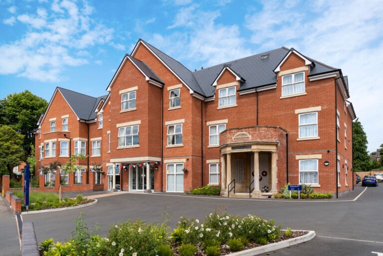 320471930 1544379622746659 8378377058160623088 n 768x513