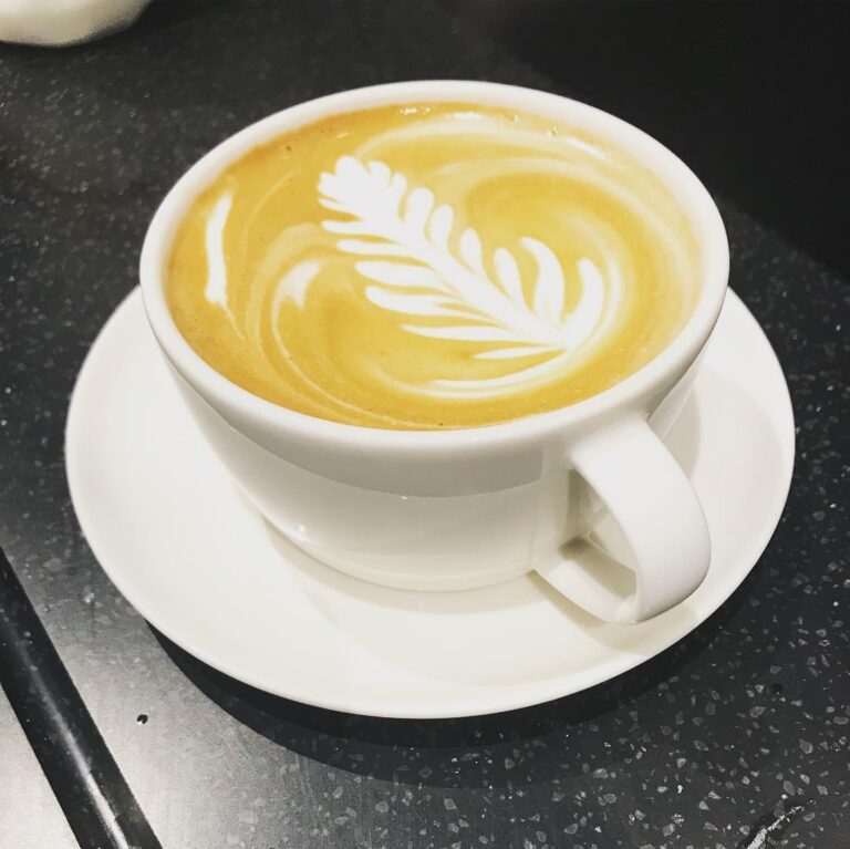 29417699 572849536403950 484299477209841664 n 768x767