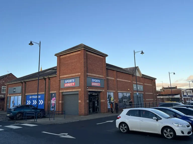 sports direct IMG 5498 copy 768x573